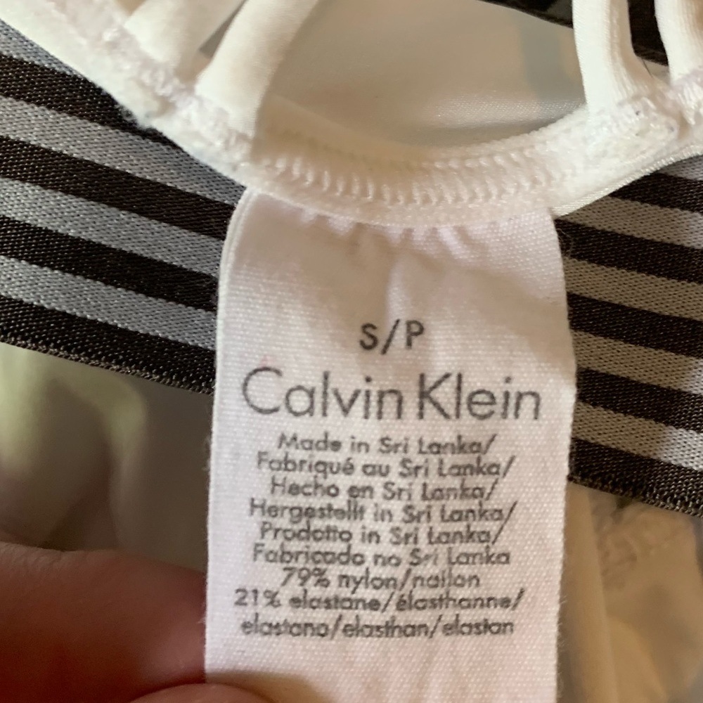 Calvin Klein bra - Picture 3 of 3